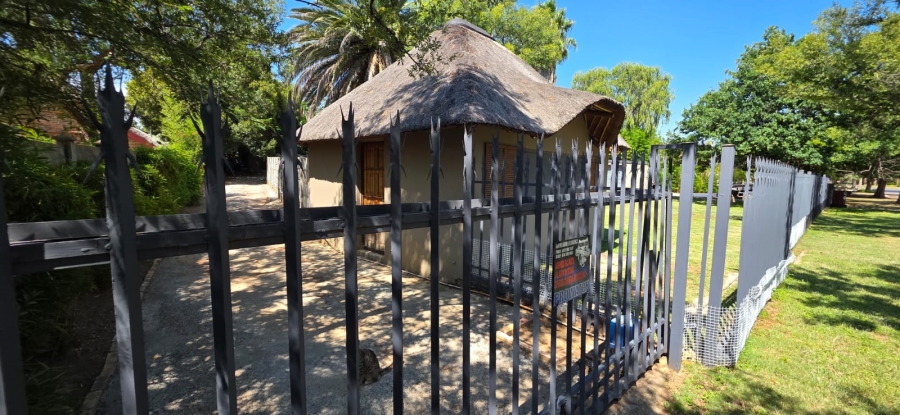 5 Bedroom Property for Sale in Songloed North West